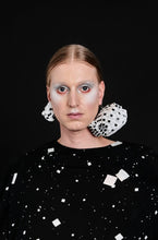 Load image into Gallery viewer, Comet Earrings